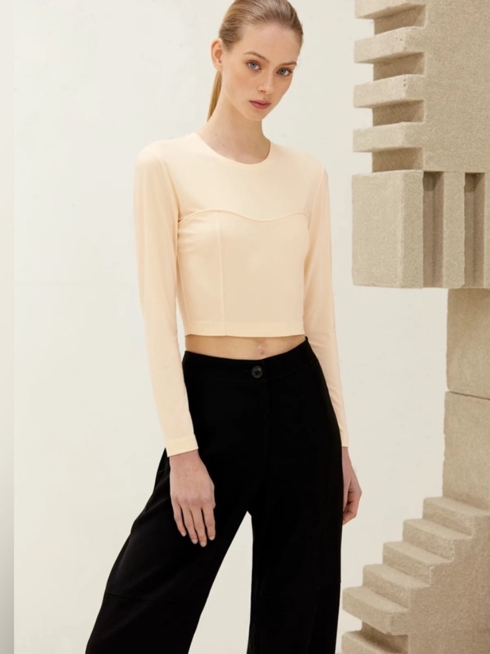 NEW Babaton 1-01 Artemis Cropped Long Sleeve Top Shirt Butter Yellow Bustier